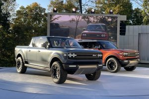 스카우트 신차 일정 다시 흔들…테라 2030년까지 밀릴 가능성 높아 imgi 31 scout traveler suv and terra pickup concepts 100946534 h 2