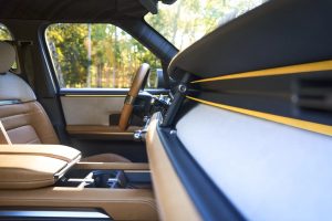스카우트 신차 일정 다시 흔들…테라 2030년까지 밀릴 가능성 높아 imgi 44 scout traveler suv concept 100946556 h 20