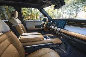 스카우트 신차 일정 다시 흔들…테라 2030년까지 밀릴 가능성 높아 imgi 53 scout traveler suv concept 100946547 h 14