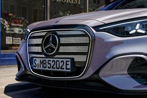 메르세데스-벤츠 전기 C-클래스 세계 최초 공개, WLTP 762km·10분 충전 325km imgi 12 mercedes benz c klasse 400 4matic weltpremiere 2026 11 1400x933 1 8