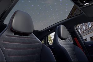 메르세데스-벤츠 전기 C-클래스 세계 최초 공개, WLTP 762km·10분 충전 325km imgi 15 mercedes benz c klasse 400 4matic weltpremiere 2026 8 1400x933 1 17