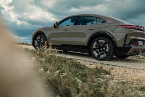 0→100km/h 2.5초… 카이엔 터보 쿠페 일렉트릭, 성능 한계 밀었다 20