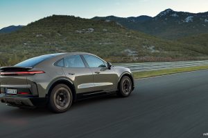 0→100km/h 2.5초… 카이엔 터보 쿠페 일렉트릭, 성능 한계 밀었다 15