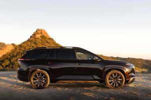 스바루(Subaru), 7인승 3열 전기 SUV 