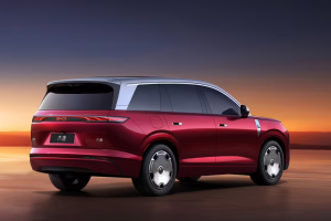 사전 예약 열흘 만에 10만 대... BYD 그레이트 탕 인기, 중국 대형 SUV 판이 달라진다 3