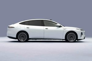 BYD 씰 08, 출시 임박…900km 전기 세단의 실체 3