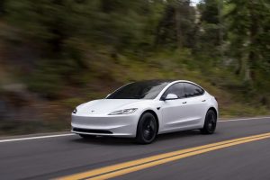 테슬라(Tesla) FSD, 네덜란드서 한 달 만에 1,000만km 돌파…EU 전체 확대 여부 이번 주 판가름 2
