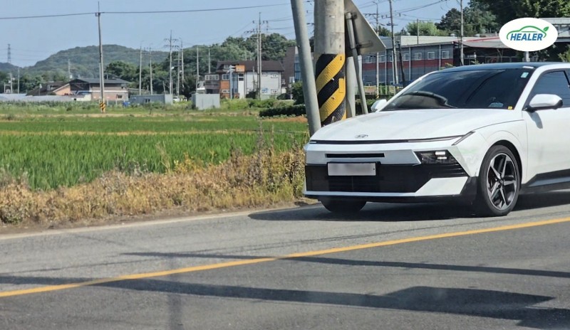 아반떼 풀체인지 주행컷