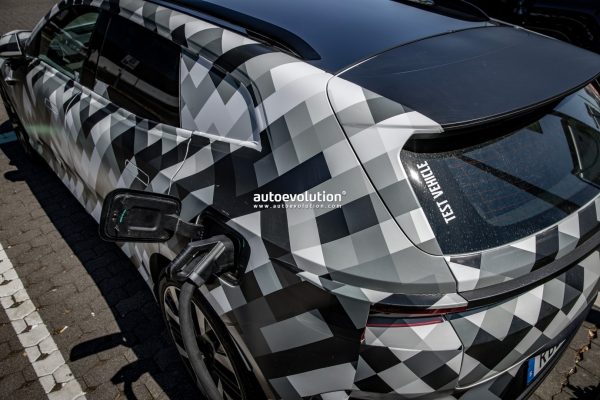 폴스타 4 SUV, 뉘르부르크링 포착…리어 윈도우 되찾고 적재공간까지 키웠다 12